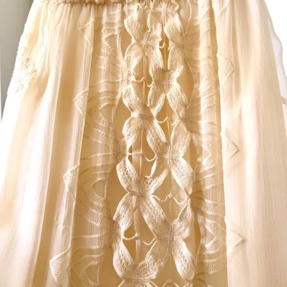 ALEXIS, ivory gown - Picture 12 of 13